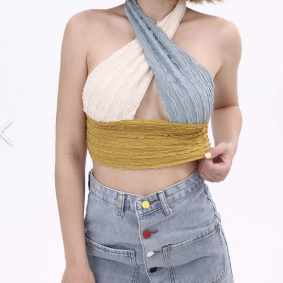 Y2K patchwork, ruffled halter crop top NWOT - Picture 4 of 8